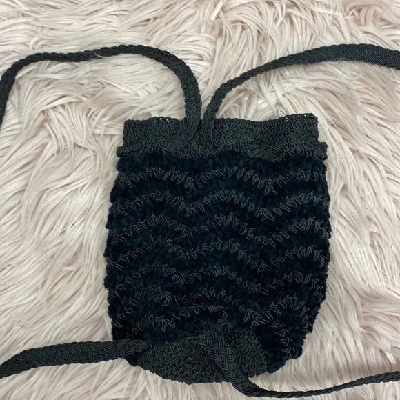 Little Crochet Style Backpack - Picture 4 of 6